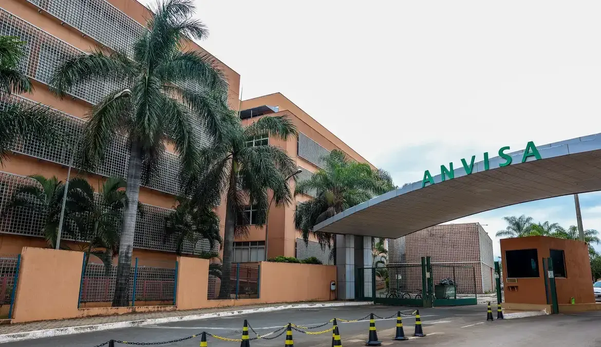 Anvisa suspende venda de produtos médicos irregulares
