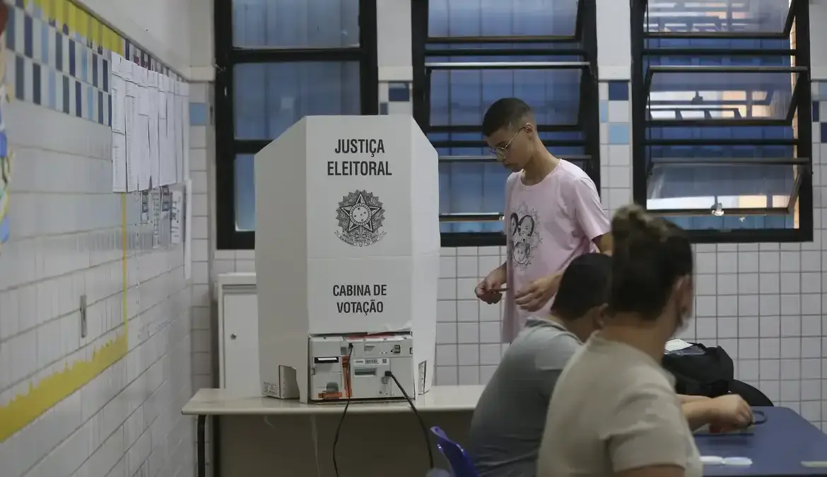 Saiba como a urna eletrônica garante a soberania do voto
